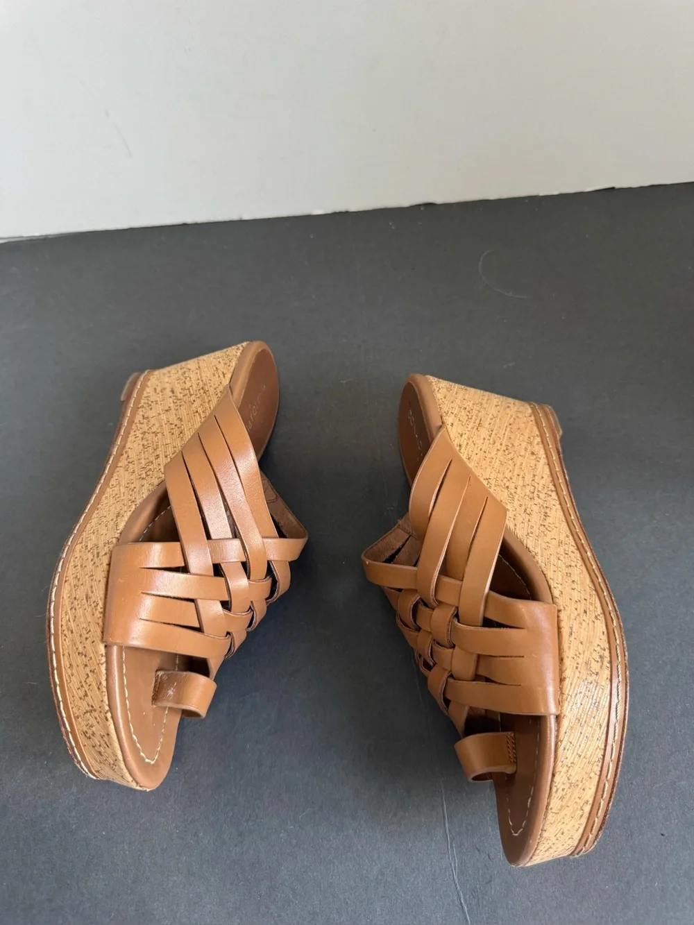 Donald Pliner multi-strap wedge sandals Size 6M